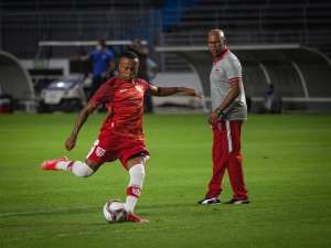 Coritiba x CRB –  Galo da Campina precisa arrebentar as sombrias portas