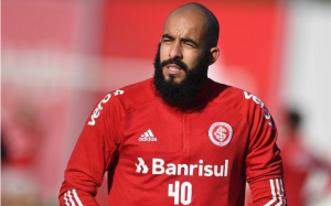 Goleiro do Internacional deve assinar com o Bahia ainda nesta semana