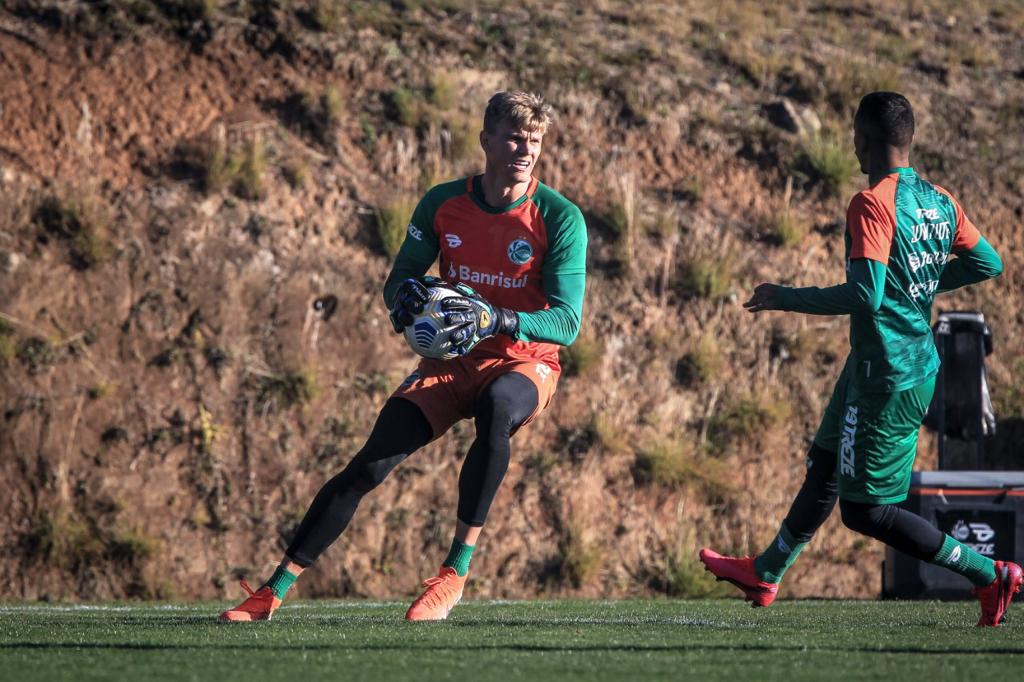 Juventude anuncia goleiro campeão da última Copa do Nordeste