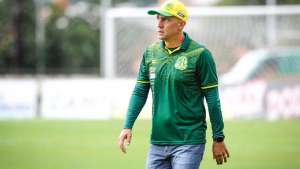 Série B: Após recusa de Lisca, Botafogo mira contratação de técnico da Série C