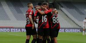 Athletico-PR busca reforços fora do país e define prioridades