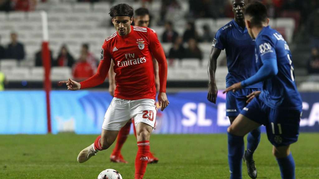 No Benfica, jogador xinga Jorge Jesus e é afastado