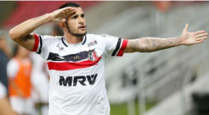 Série C: Santa Cruz acerta retorno de atacante que estava no Mundo Árabe