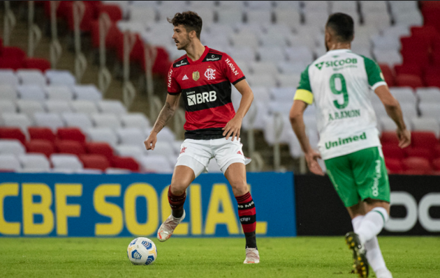 Após boa atuação contra a Chapecoense, Gustavo Henrique quer se firmar na “Era Portaluppi”