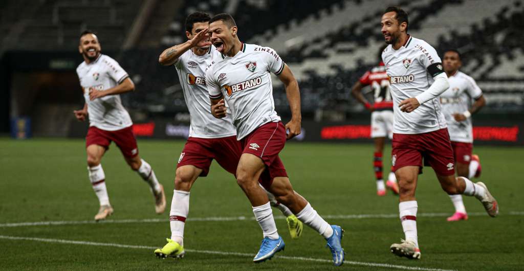 Flamengo 0 x 1 Fluminense – Tricolor abusa do contra-ataque e vence com gol aos 45