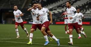 Flamengo 0 x 1 Fluminense - Tricolor abusa do contra-ataque e vence com gol aos 45