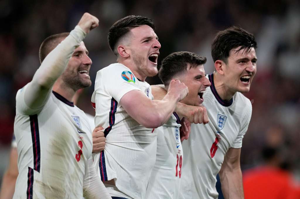 EUROCOPA: Inglaterra bate Dinamarca na prorrogação e vai à final contra Itália