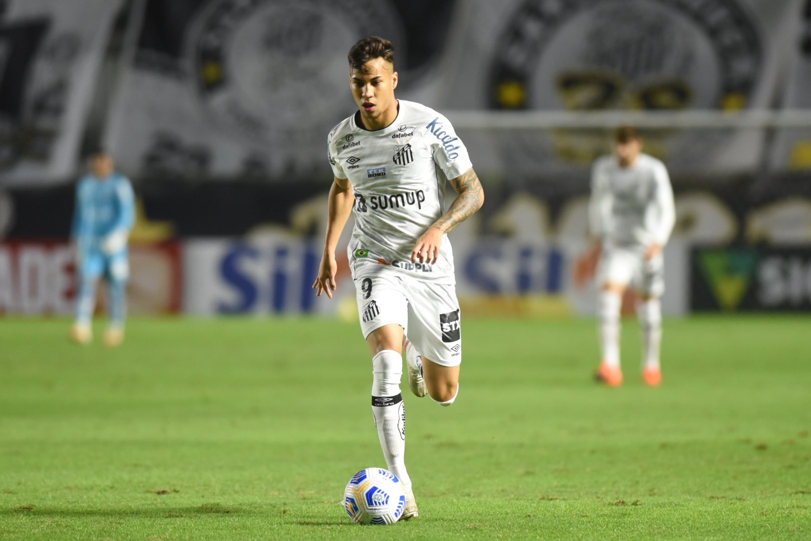 Santos perde mais dois titulares para a partida contra o América-MG