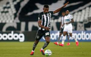 Série B: Empresa de chofer aciona Botafogo por dívida com motorista do atacante Kalou