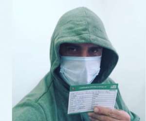 Ídolo do Palmeiras é vacinado e criticado por elogiar Governo Federal