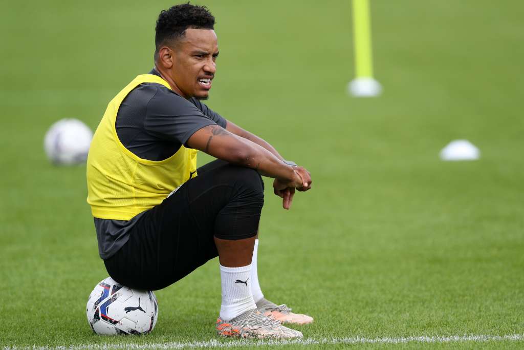 Destaque do último Campeonato Inglês, brasileiro é sondado na Europa