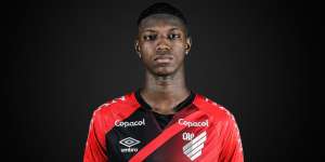 Atacante do Athletico-PR terá que passar por cirurgia e não joga mais nesta temporada