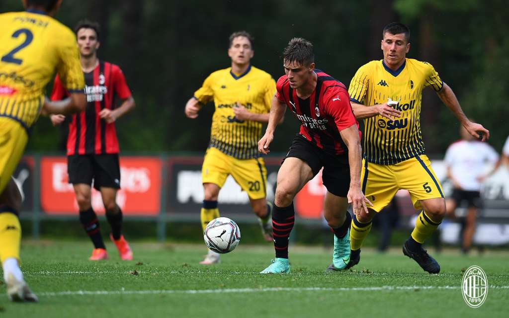 Nagelsmann tropeça em outro amistoso com o Bayern; Milan e Barcelona vencem