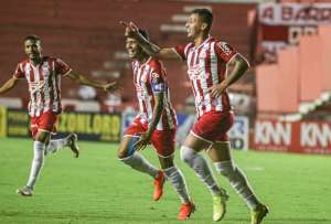 Náutico 5 x 0 Operário-PR - Timbu mostra porque é o líder da Série B
