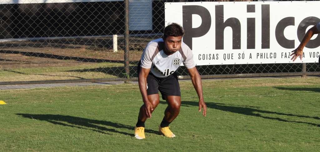 Série B: Ponte Preta rescisão amigável com dupla; jogador afirma estar com salário atrasado