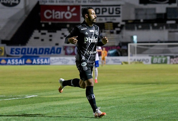 Time do Brasileirão faz sondagem por atacante da Ponte Preta