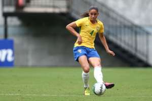 Rafaelle defende possível troca no comando da seleção: 'Se houver alguém com mais qualidade'