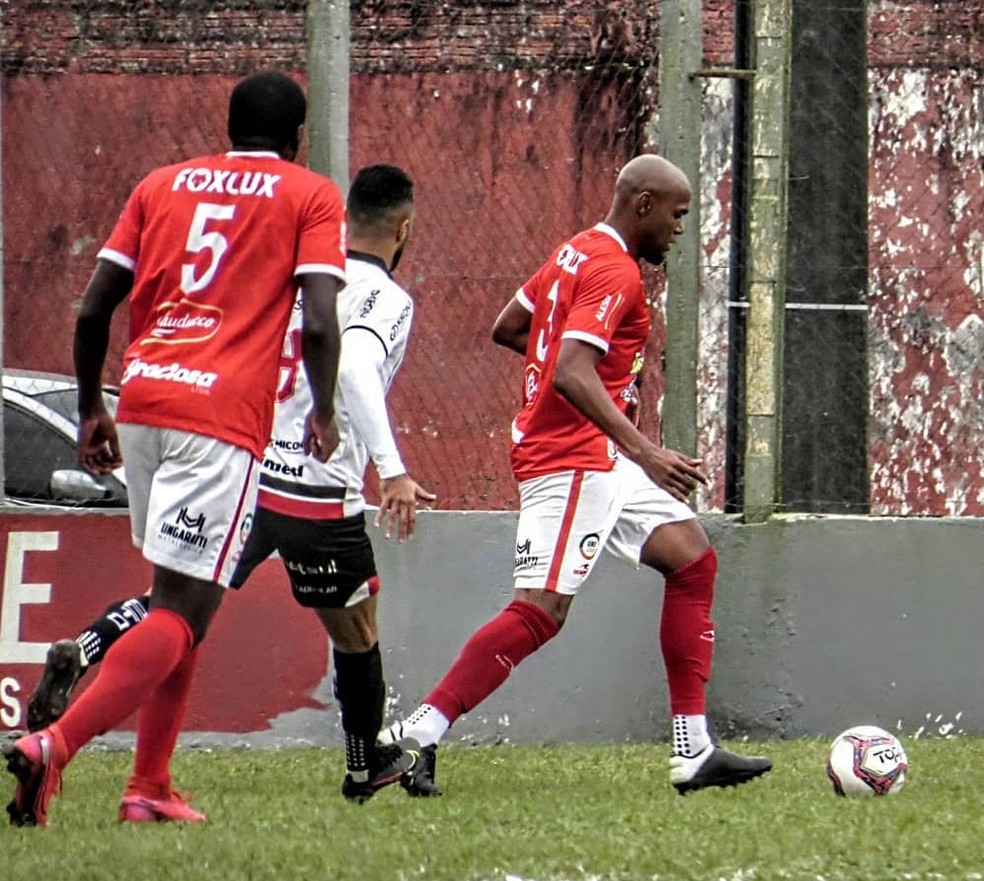 Rio Branco-PR 0 x 0 Joinville – Partida com muitas faltas termina sem gols