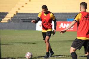 Criciúma-SC x Paraná-PR – Líder defende invencibilidade em 'duelo de Série A'