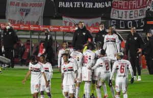 São Paulo 0 x 0 Palmeiras - Sem muita criatividade e gol anulado pelo VAR, clássico termina em branco
