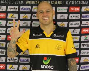 Série C: Criciúma apresenta ex-São Paulo: 