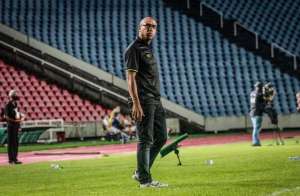Sampaio Corrêa aumenta salário e evita que técnico vá a rival da Série B
