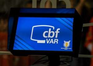 Boliviano entra novamente na justiça e pede suspensão do VAR