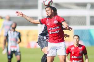 Brasil x Vitória – Quem vai respirar e quem vai afundar de vez?