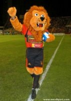 Mascote de time da Série B é flagrado dançando em boate GLS. Assista o vídeo! 2 0002047905055 img