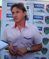 Após boa campanha em MG, Gilson Batata estuda propostas para 2013 2 0002048024934 img