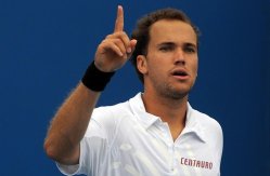 Tênis: Bruno Soares avança à decisão de duplas em Queen´s
