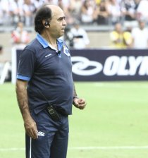Ex-Palmeiras é escalado como titular em amistoso do Cruzeiro
