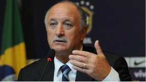 Brasil 2013: Felipão exalta time e artilheiro do jogo, mas ainda cobra evolução