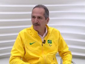 Como assim? Ministro do Esporte defende gastos públicos para a Copa