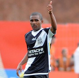 Após saída de Cléber, Ponte negocia lateral com Santos por R$ 7 milhões