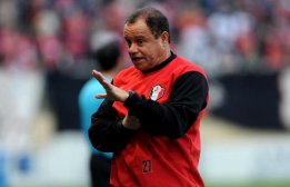 Série B: Arturzinho realiza mais um treino tático no Joinville