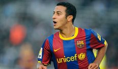 Espanhol: Barcelona renova contrato do meia brasileiro Rafinha