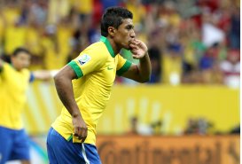 Brasil 2013: Gripado, volante será poupado de treino da Seleção