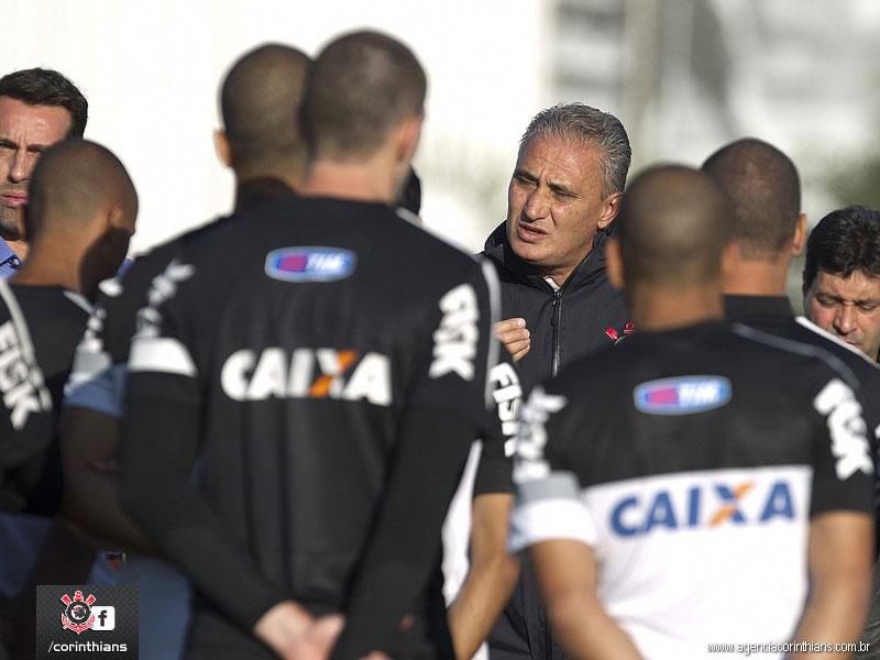 Corinthians encaminha empréstimo de promessas com times da Série B