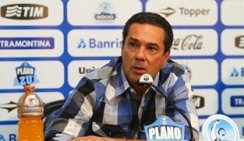 Vanderlei Luxemburgo não é mais o técnico do Grêmio