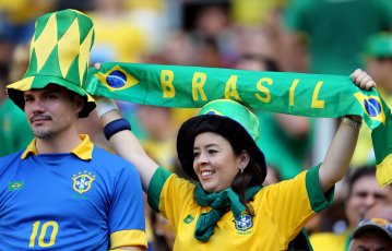 Brasil 2013: Manifestantes começam caminhada rumo ao Maracanã