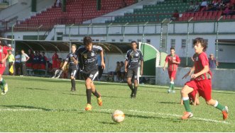 Infantil e Juvenil da Portuguesa Santista vencem o São Vicente