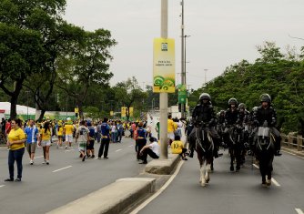 Brasil 2013: Manifestação perde força ao chegar no Maracanã