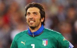 Brasil 2013: Herói, Buffon lamenta não ter pego pênaltis espanhóis