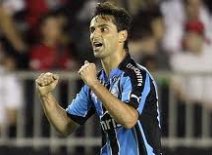 Na europa, ex-Santos e Grêmio pode parar no São Paulo