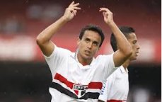 Meia se apresenta e reforça o São Paulo na Recopa