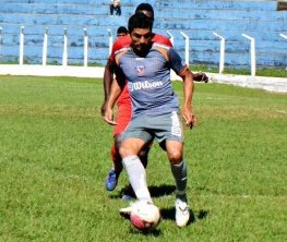 Série C: Aos 38 anos, meia renova com o Duque de Caxias até 2014