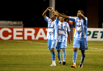 Paysandu 4 x 3 Guaratinguetá – Com chuva de gols, até o árbitro sofreu!