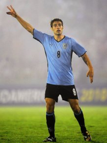 Agora sim! Palmeiras acerta com volante da seleção uruguaia