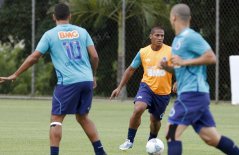 Recuperado da lesão, volante do Cruzeiro sonha com novas oportunidades